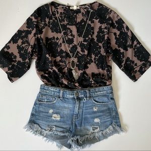 Paper Crown Claribel Top